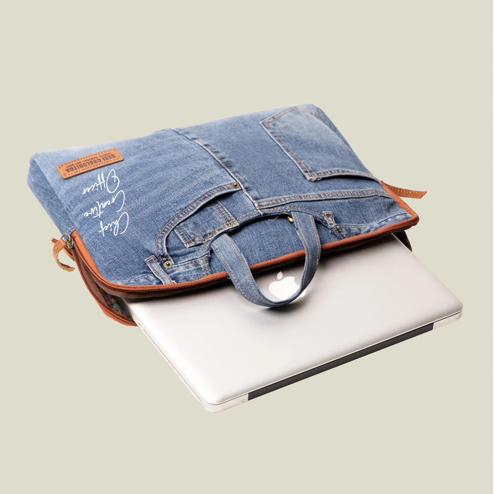 Chief Creative Officer Bag B-CCR1 Desichalchitra